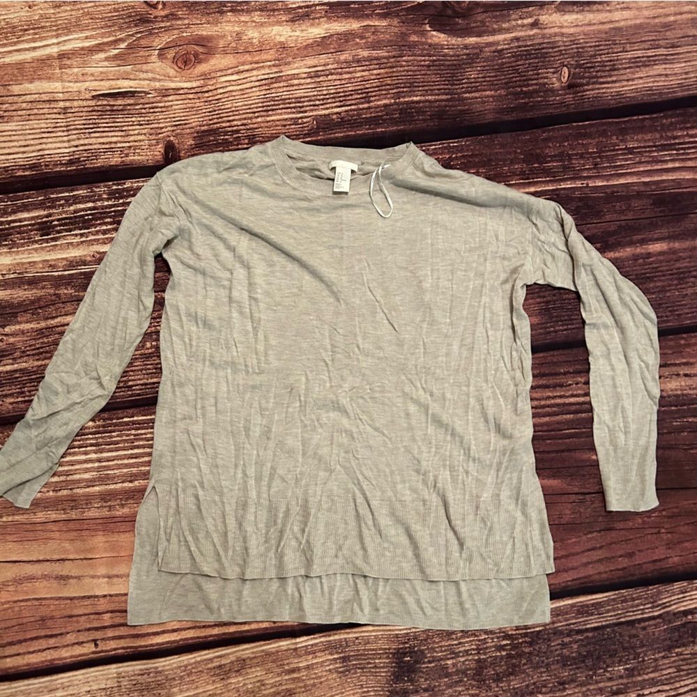 Women’s H&M Basic Grey Sweater Size M